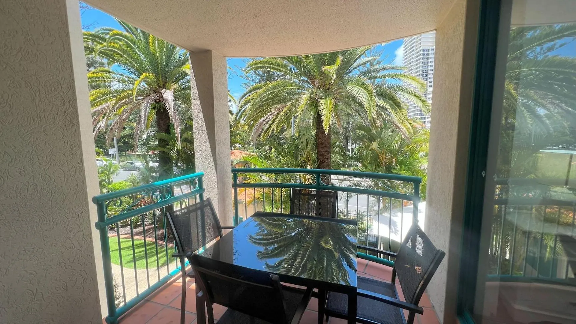 Apartment Cha Private Apts Aruba Beach Gold Coast