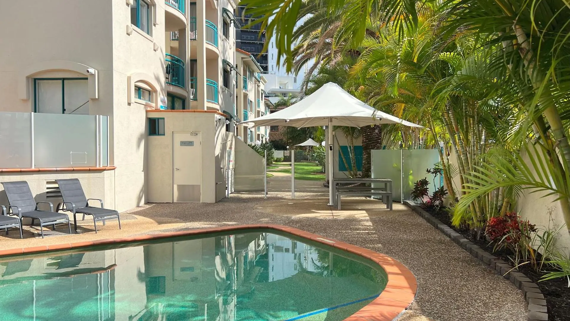 Cha Private Apts Aruba Beach Gold Coast